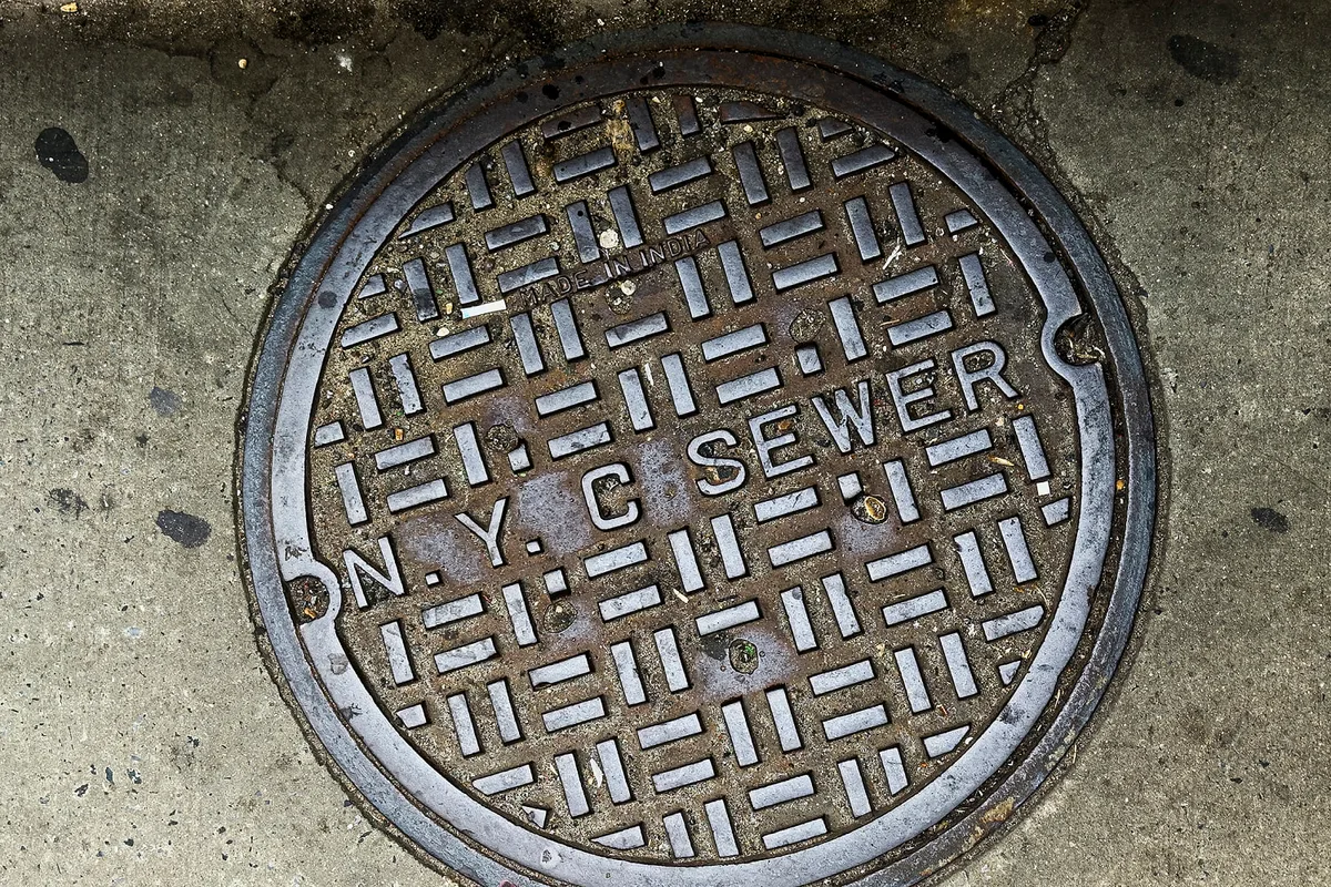 Mystery men emerge from New York City sewers near Netanyahu’s hotel