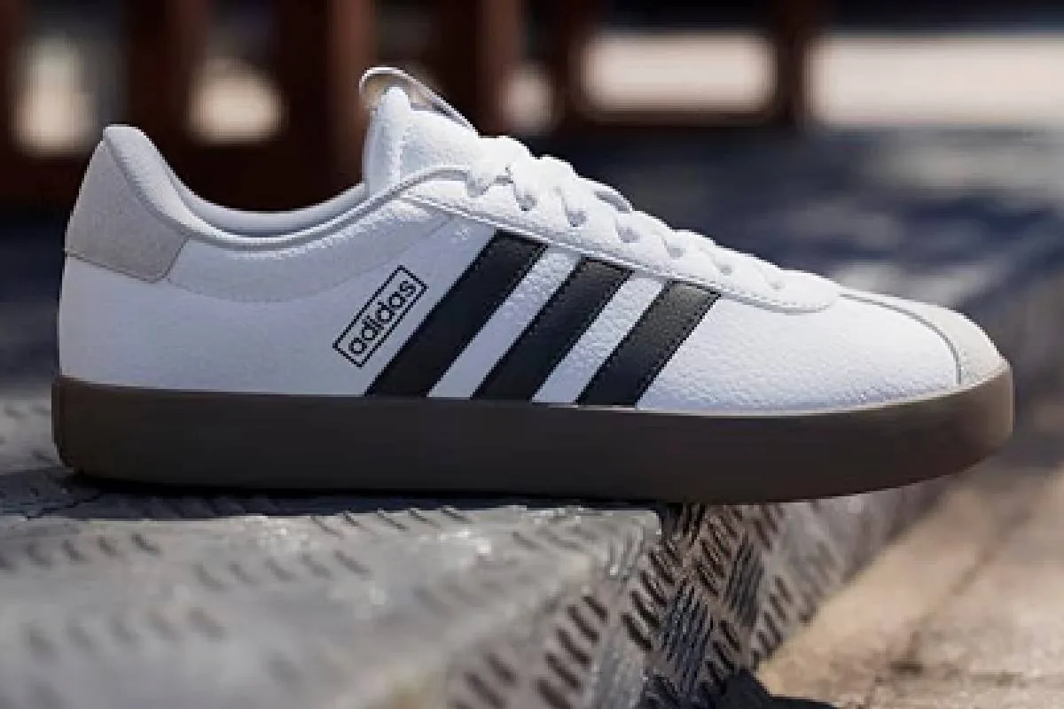Los mejores chollos de Amazon: las zapatillas top ventas de Adidas rebajadas un 33%, un reloj vintage por 8 euros, descuentazos en Under Armour...