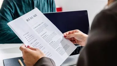 Was Weiterbildungen bei der Jobsuche im Alter bringen