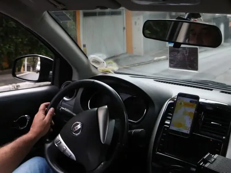 Senado aprova crédito para motoristas de app, taxistas e escolares
