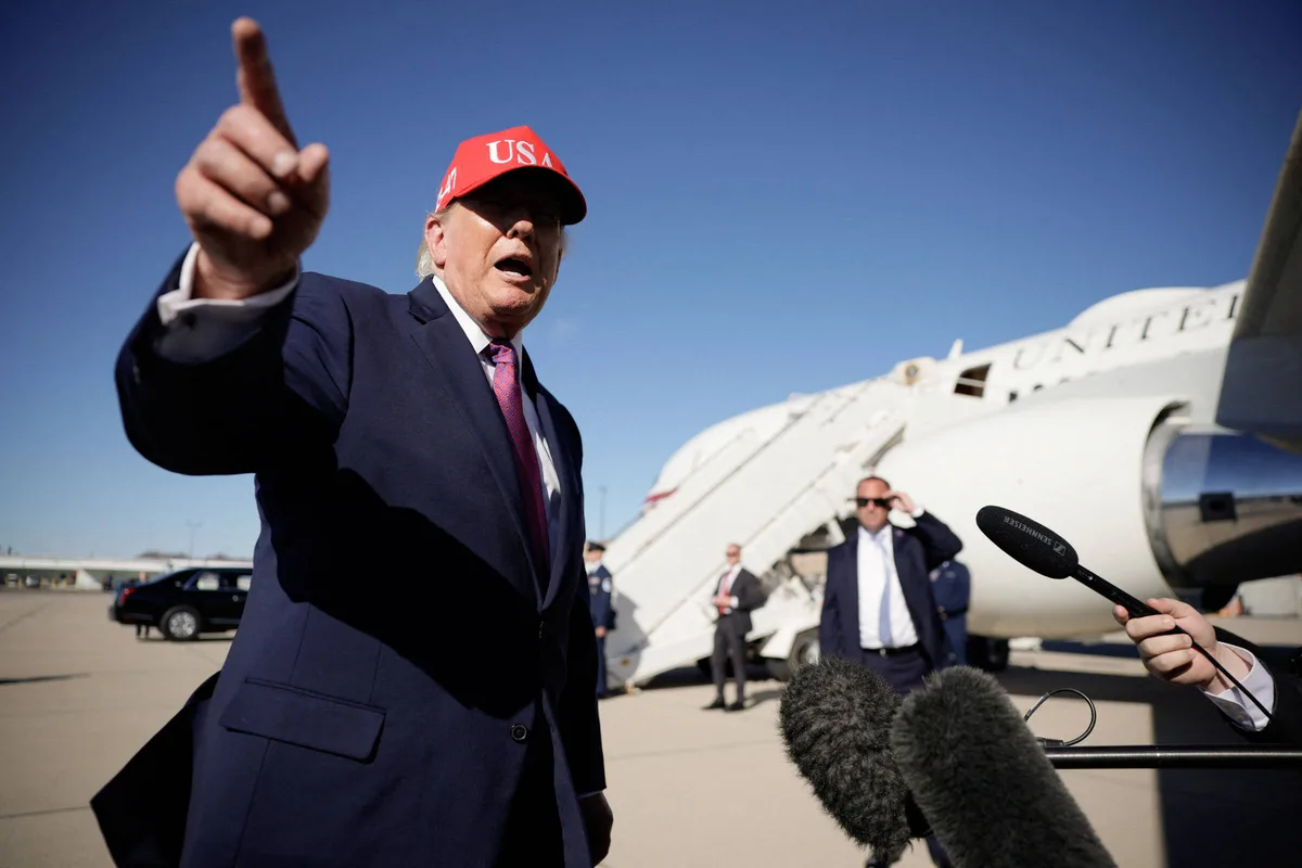 Trump deseja recuperação boa e rápida a Leão 14 após cirurgia do papa para retirada de tumor no pulmão