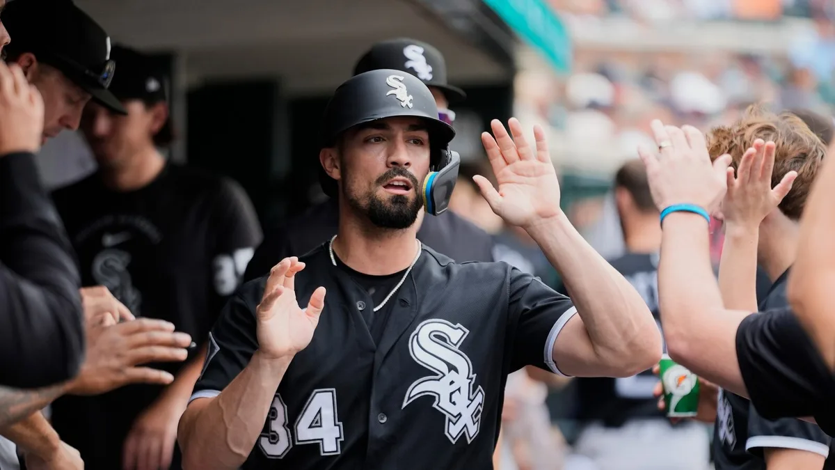 Benintendi's tie-breaking RBI single sends White Sox to crucial 4-3 win over Tigers
