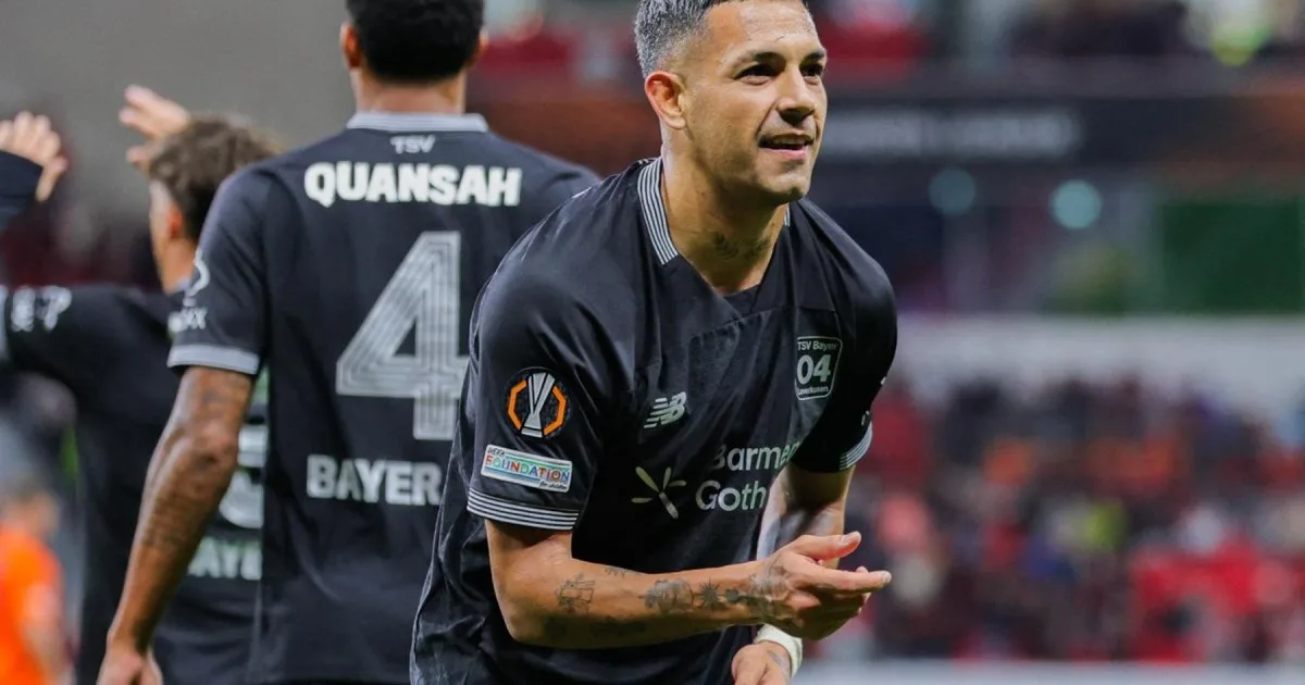 Facundo Medina festejó con un gol en la Europa League su convocatoria a la Selección Argentina
