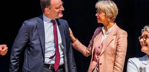 Jens Spahn gibt Bezirksvorsitz im Münsterland auf – NRW-Schulministerin Feller folgt
