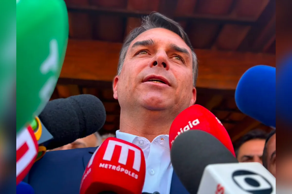 Flávio critica Moraes após busca e apreensão contra fonte de jornalista