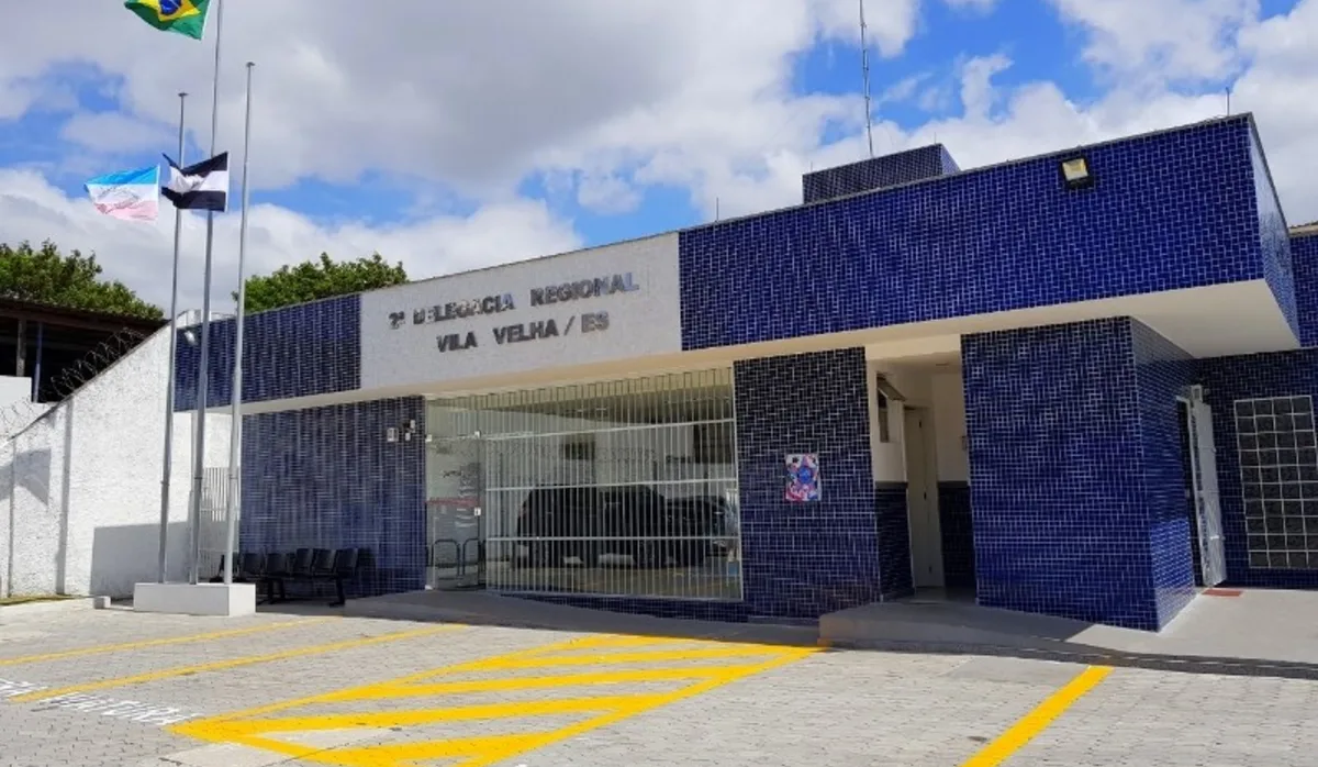 Homem é atingido por tiro no pé enquanto caminhava em Vila Velha