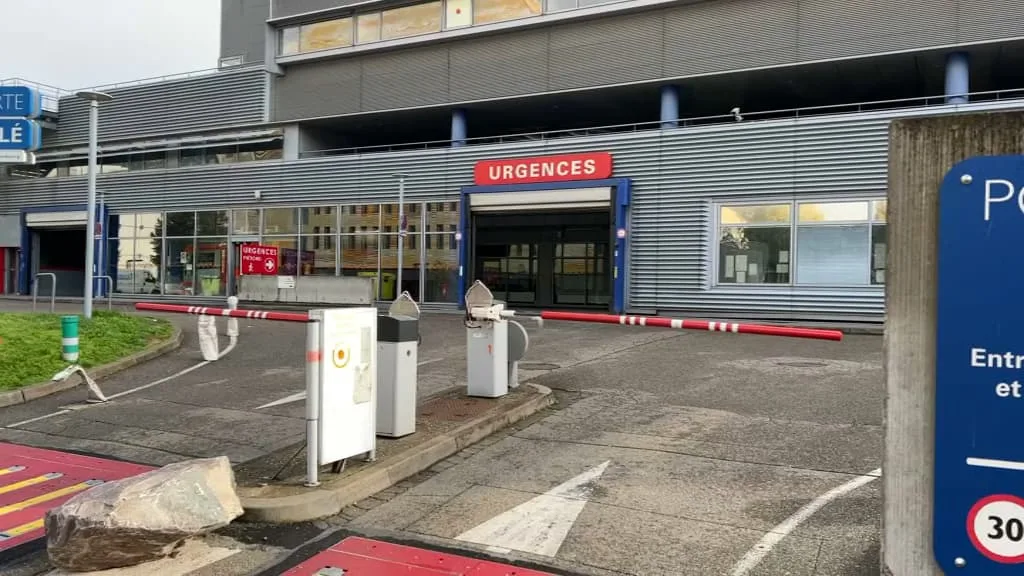 À Strasbourg, les drones de livraison aux détenus font peser un risque "vital" sur les patients du CHU en raison de la suspension des atterrissages d'hélicoptères