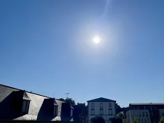 Canicule : six départements en vigilance orange demain dès 6 h, le risque orage diminue drastiquement à part dans l’Est
