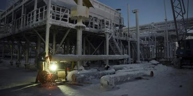 TotalEnergies réduit son exposition au gaz russe mais ne se désengage pas