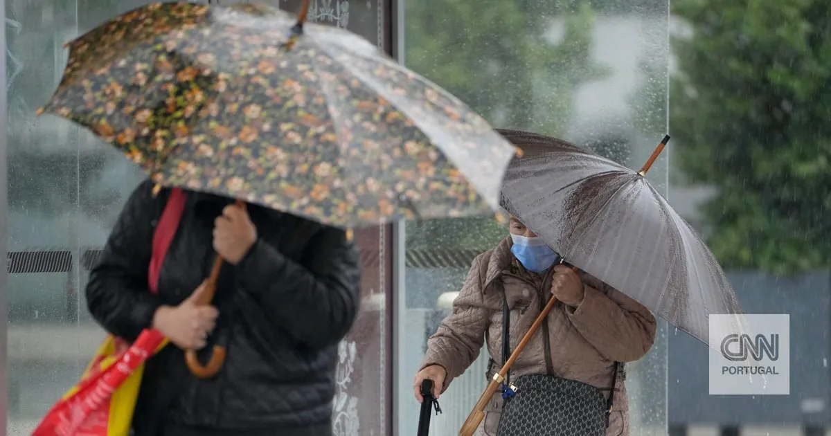 Chuva e trovoada: Há 11 distritos de Portugal sob aviso amarelo