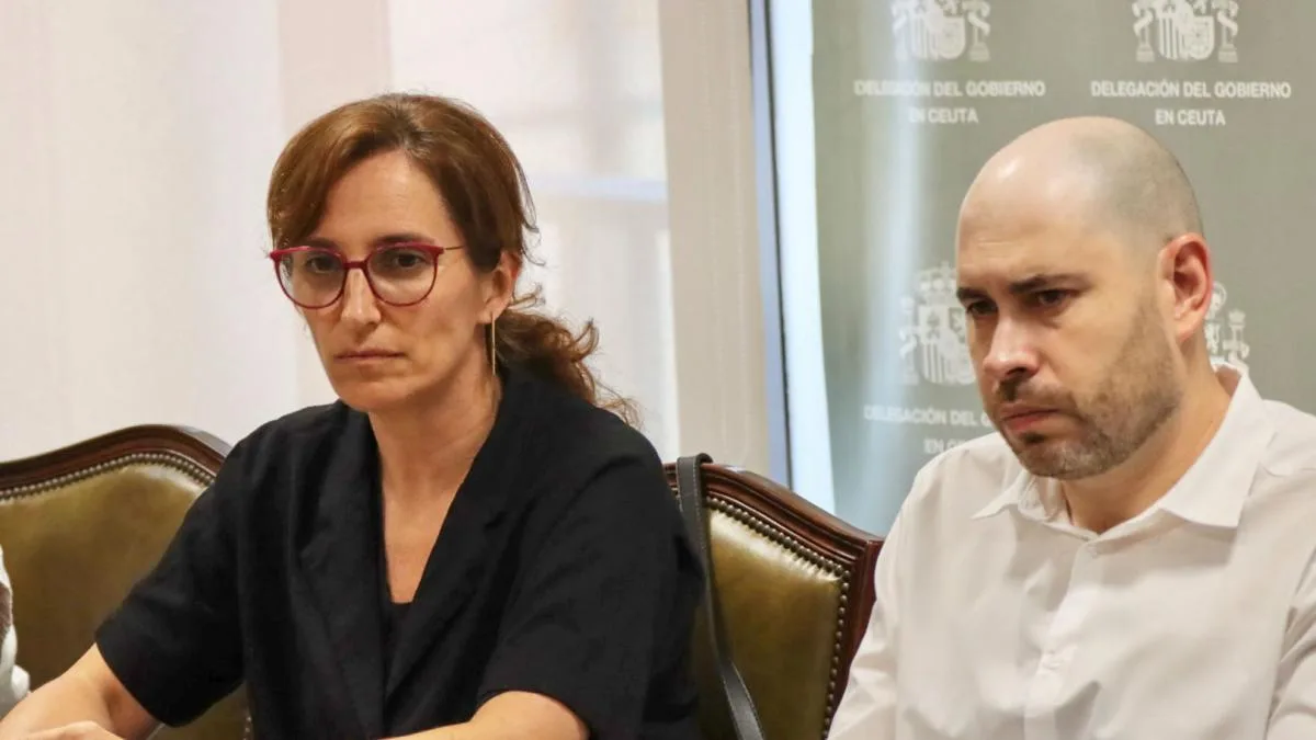 Sanidad y comunidades acuerdan enviar 25.000 vacunas a Ceuta