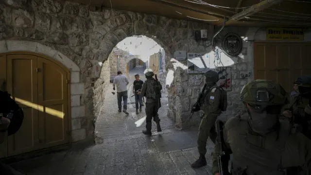 Israel mostrou dossiê com artigos a jornalista português detido