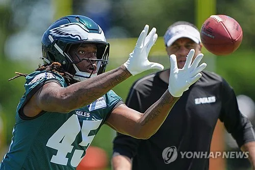 NFL 갔던 선수, 대학으로 유턴…미식축구 첫 사례 눈앞