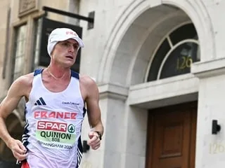 « Il était sur la planète Mars ! » : l’émotion après la médaille du jardinier Aurélien Quinion sur le marathon marche