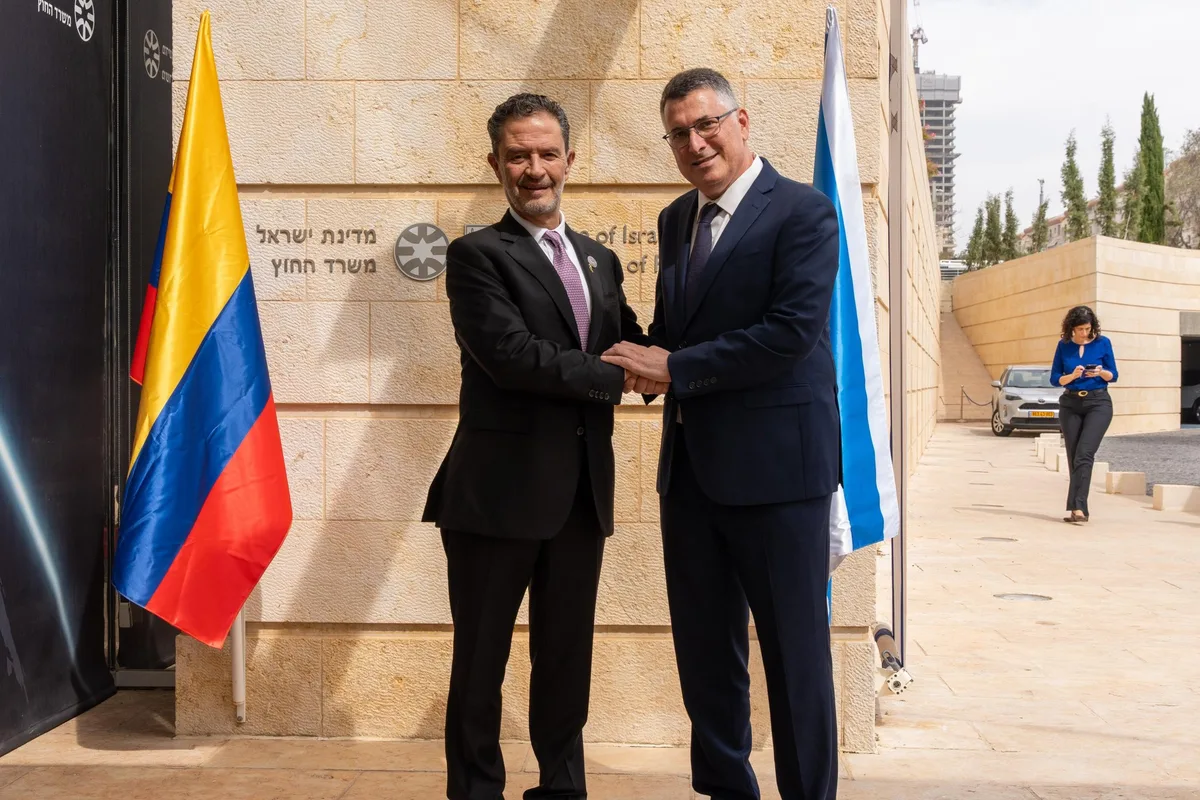 Colômbia inaugura embaixada em Jerusalém