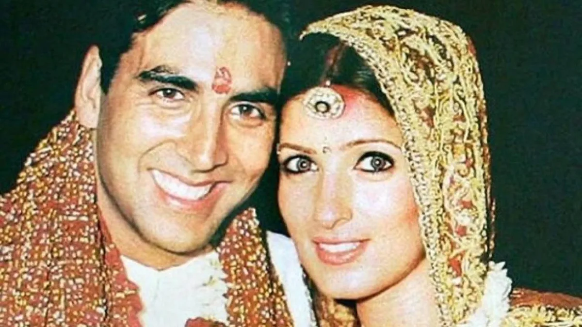 Akshay shot with Big B before marrying Twinkle, borrowed bike to wedding