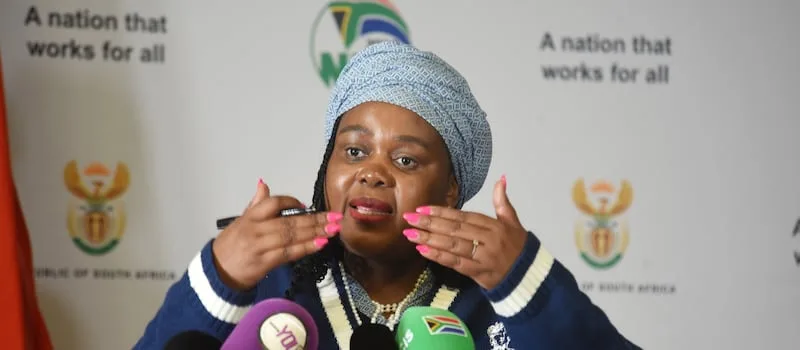 ‘A crime is a crime’: Kubayi condemns asylum protest violence