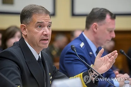 美중부사령관 "호르무즈 원유 10억배럴 수송지원…이란은 0"