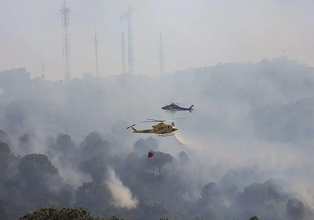 Tres detenidos y un investigado por el incendio de Cerro Muriano que obligó al desalojo de más de 200 personas