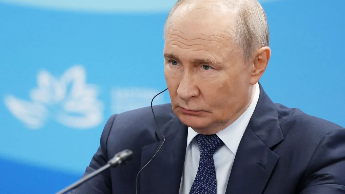 La maldición del "agosto negro" ruso: el Kremlin ya no puede ignorar las grietas que le han nacido de la guerra