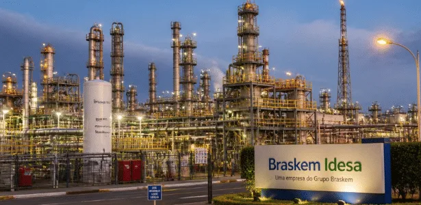 Braskem avalia proteção contra credores e negocia dívida