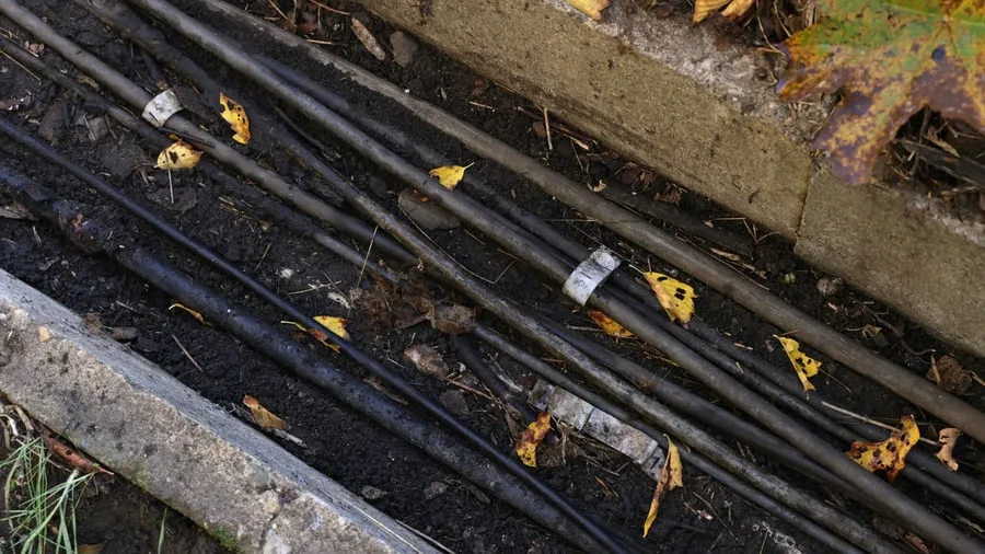 Infrastruktur: Verdacht auf Sabotage: Kabel an Bahnstrecke beschädigt