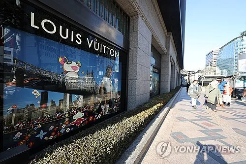 '명품 샀는데'…소비자 피해구제 신청 10건 중 8건은 '품질'