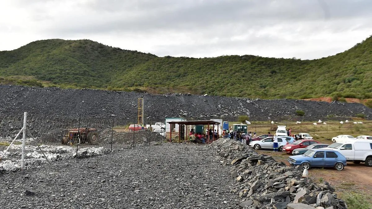 Thirty dead in Central African Republic mine collapse