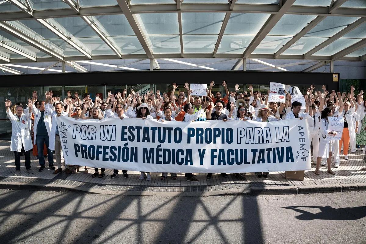 El Consejo de Ministros aprobará este martes el nuevo estatuto marco pese al rechazo de los sindicatos médicos
