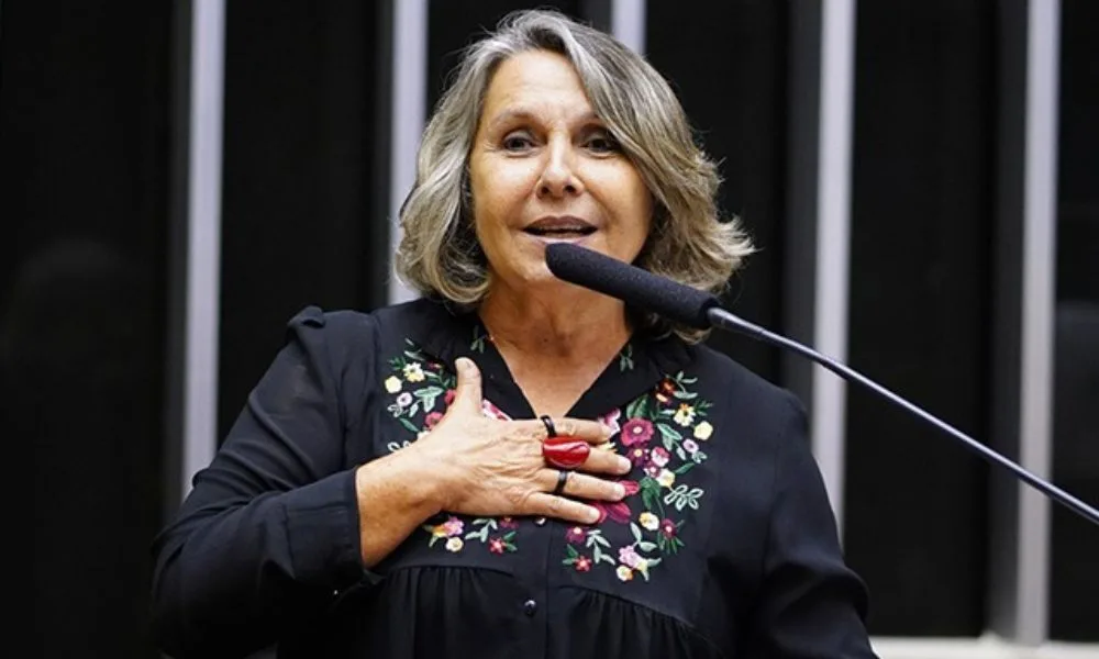 Deputada federal desde 2010, Erika Kokay tenta vaga ao Senado pelo DF pela primeira vez