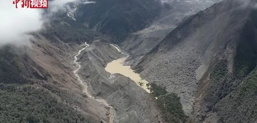 Sturzflut in nepal: Dammbruch befürchtet – China unterbricht Bergungsarbeiten
