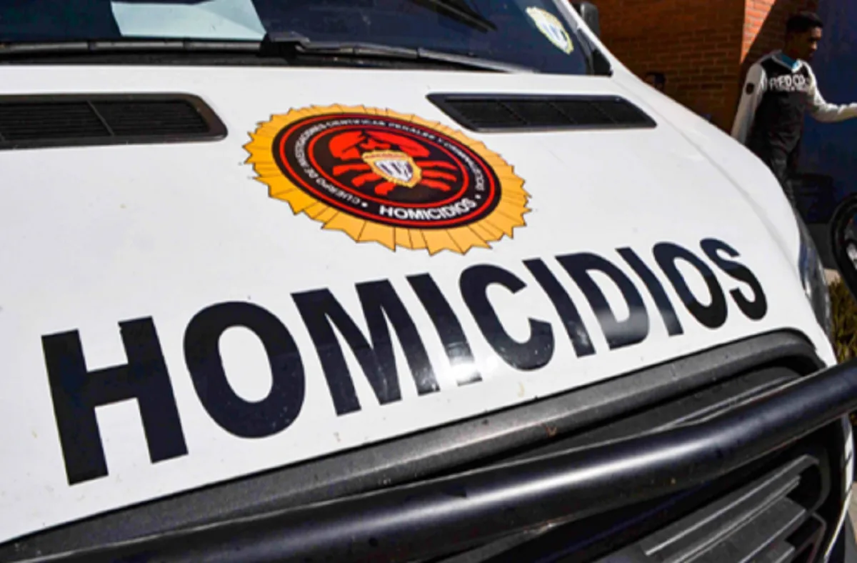 Dos hombres fingieron negociar el alquiler de un apartamento para robar y matar al propietario en Caracas