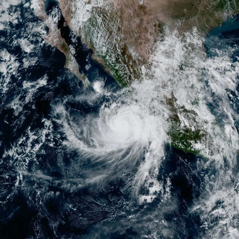 Hurricane Simon and Post-Tropical Storm Rachel Bring Flood Risks to Mexico and Southwestern U.S.