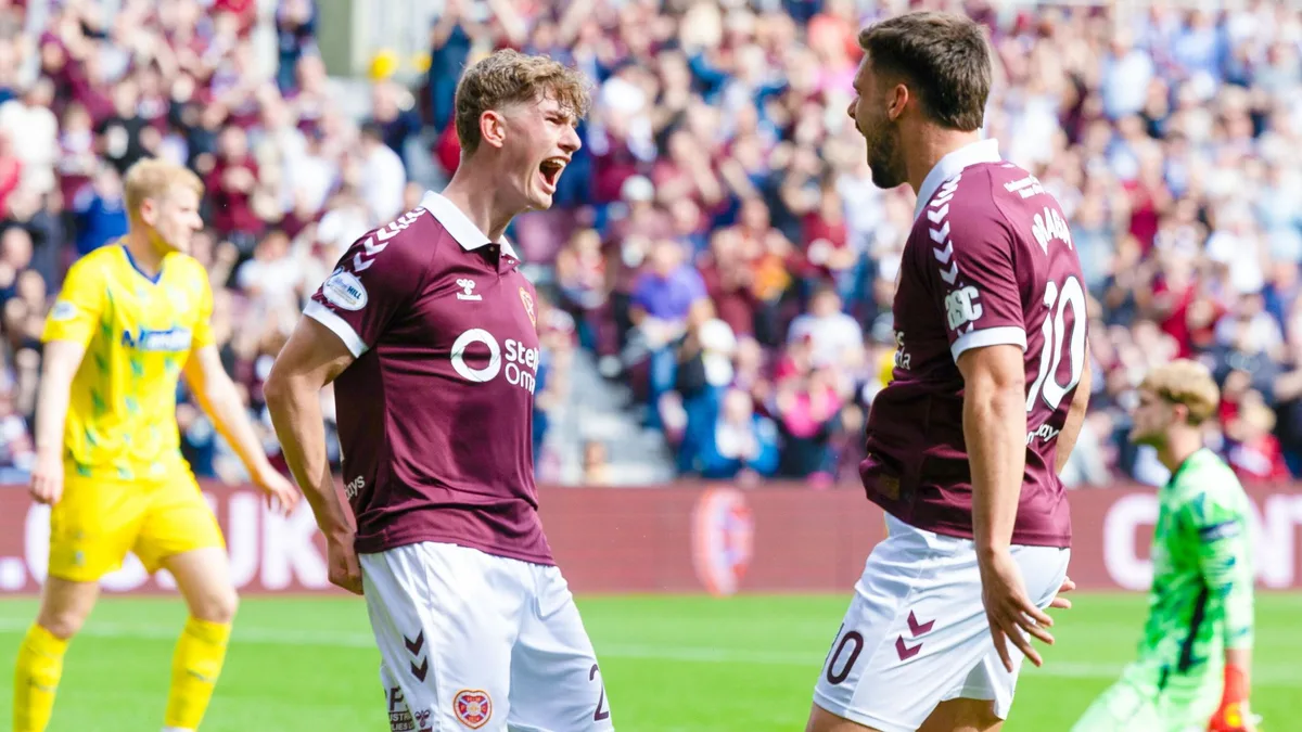 Hearts hold on to see off St Johnstone