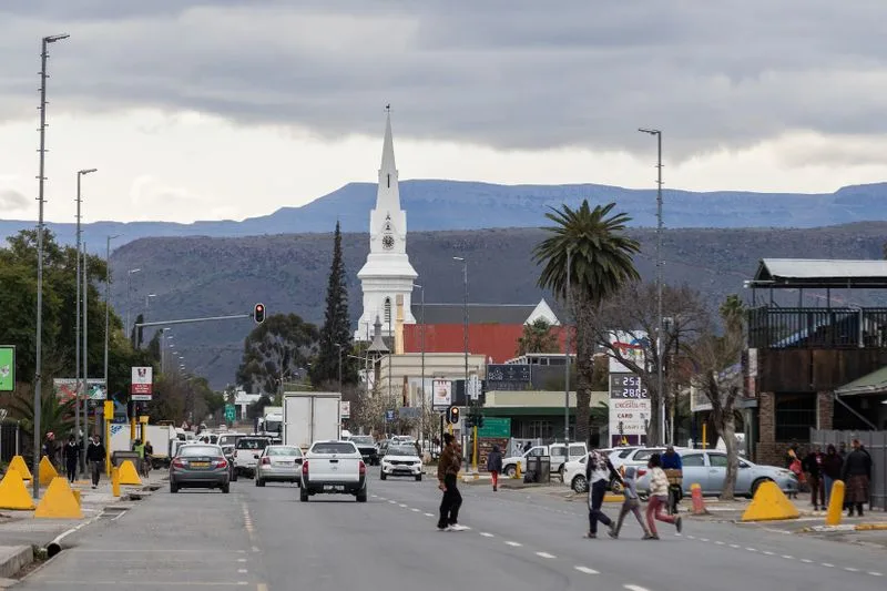 GROUNDUP: The N1 town’s decade of decay — Beaufort West