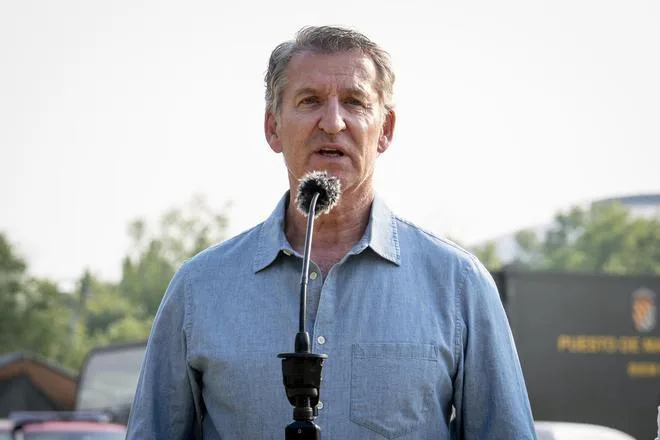Feijóo acusa a Sánchez de llevar a cabo un "proceso de ruptura del sistema de 1978"