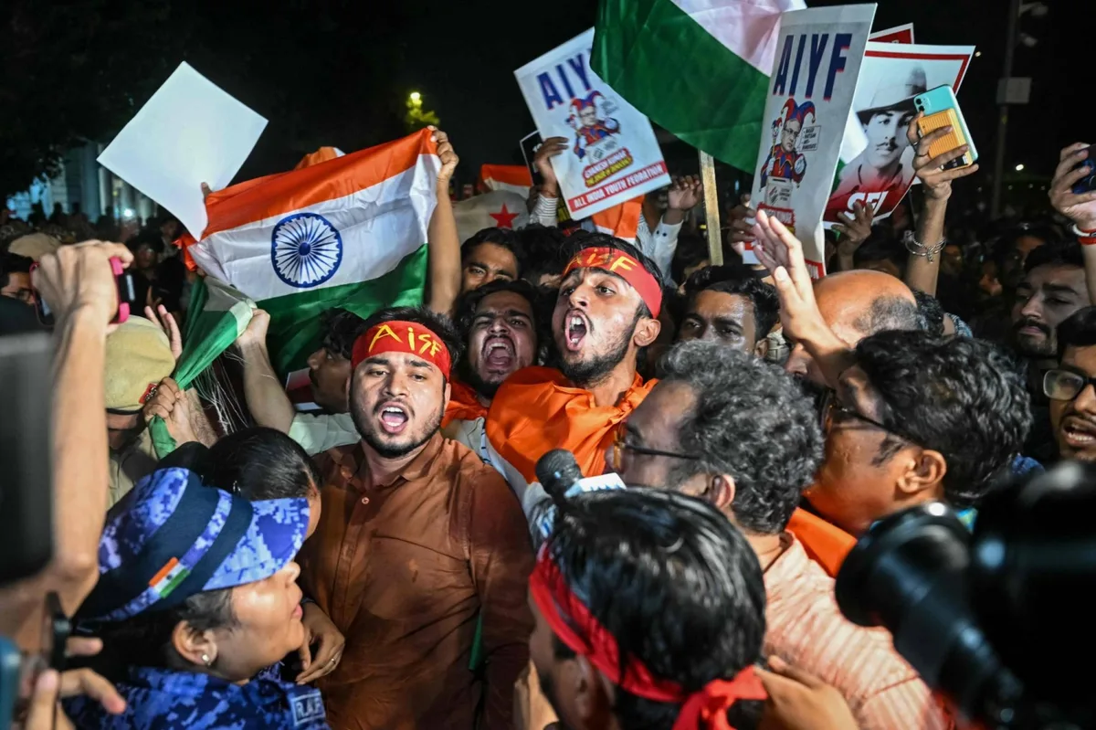 India’s latest student protests pin Modi on revision of electoral rolls