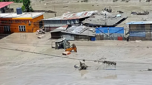 Nepal: N.º de mortos sobe para 270. Pelo menos 644 turistas desaparecidos