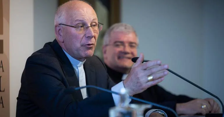 Bispos reuném-se com Papa e renovam convite para visita