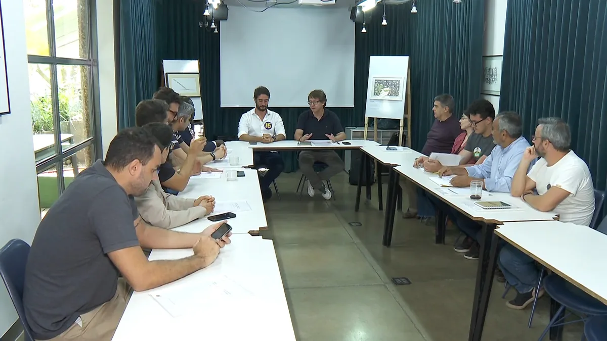 Gabriel Azevedo propõe aproximar empresas e universidades para estimular inovação em Minas