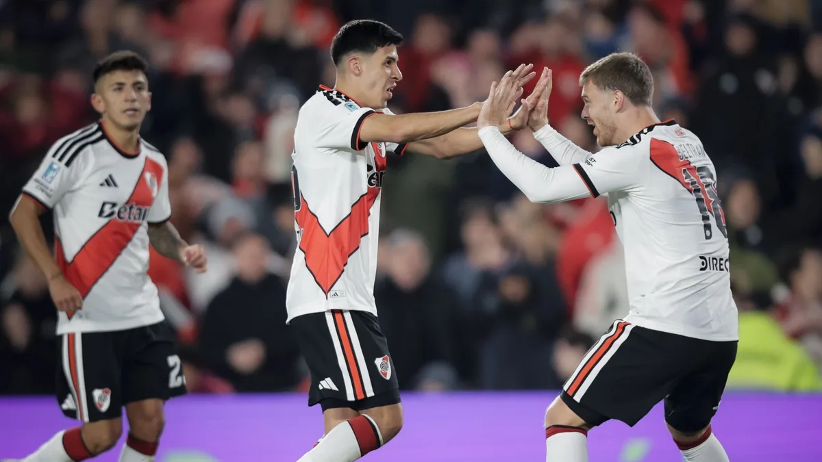 Los golazos de Tomás Galván en el triunfo de River: de la secuencia de pases con Almada, Correa y Driussi al remate al ángulo
