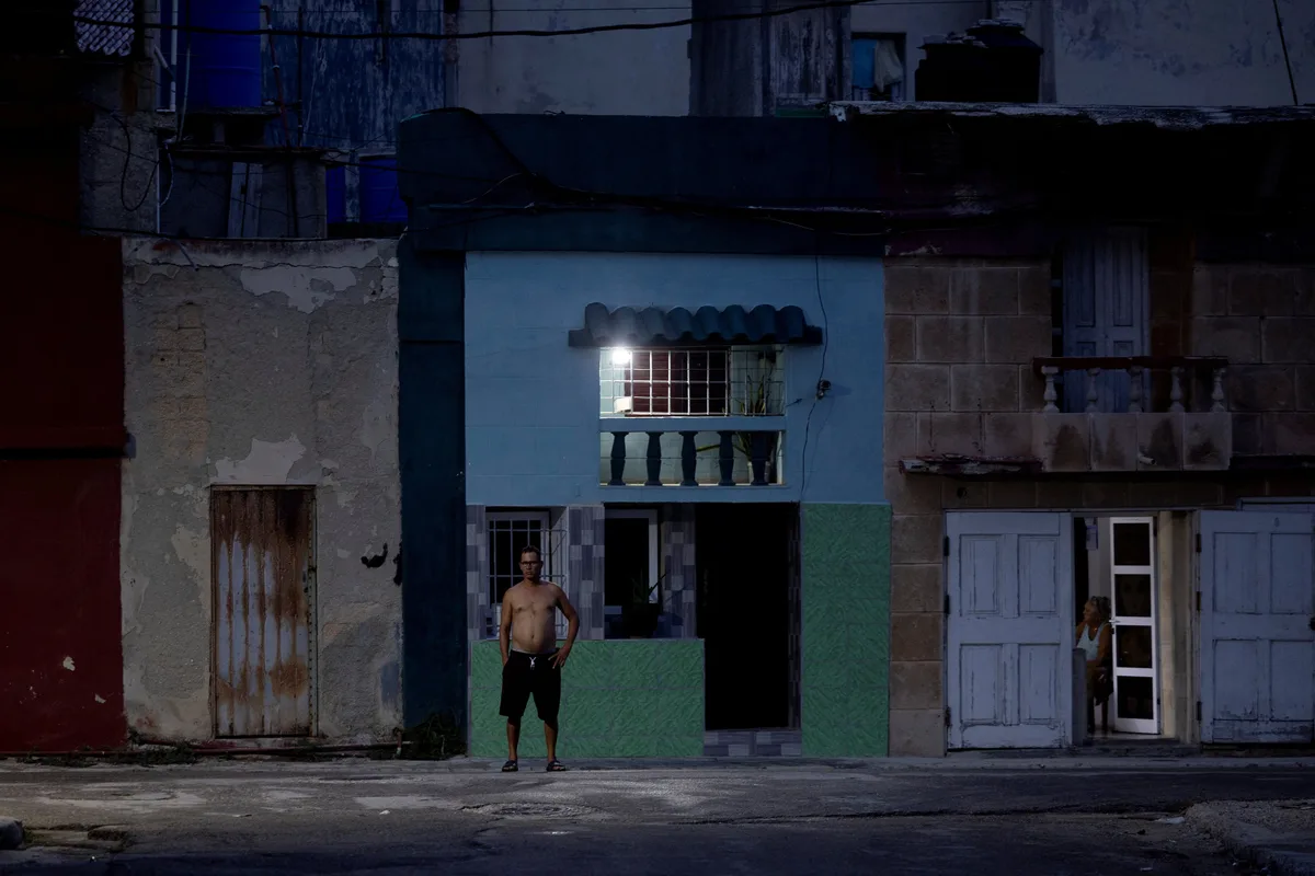 Cuba’s electrical grid collapses again, leaving millions without power