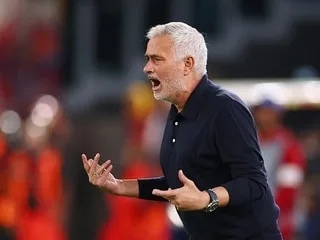 Real Madrid. Vinicius suspendu, José Mourinho en colère : « Vous voulez tuer un joueur deux heures avant le match ? »