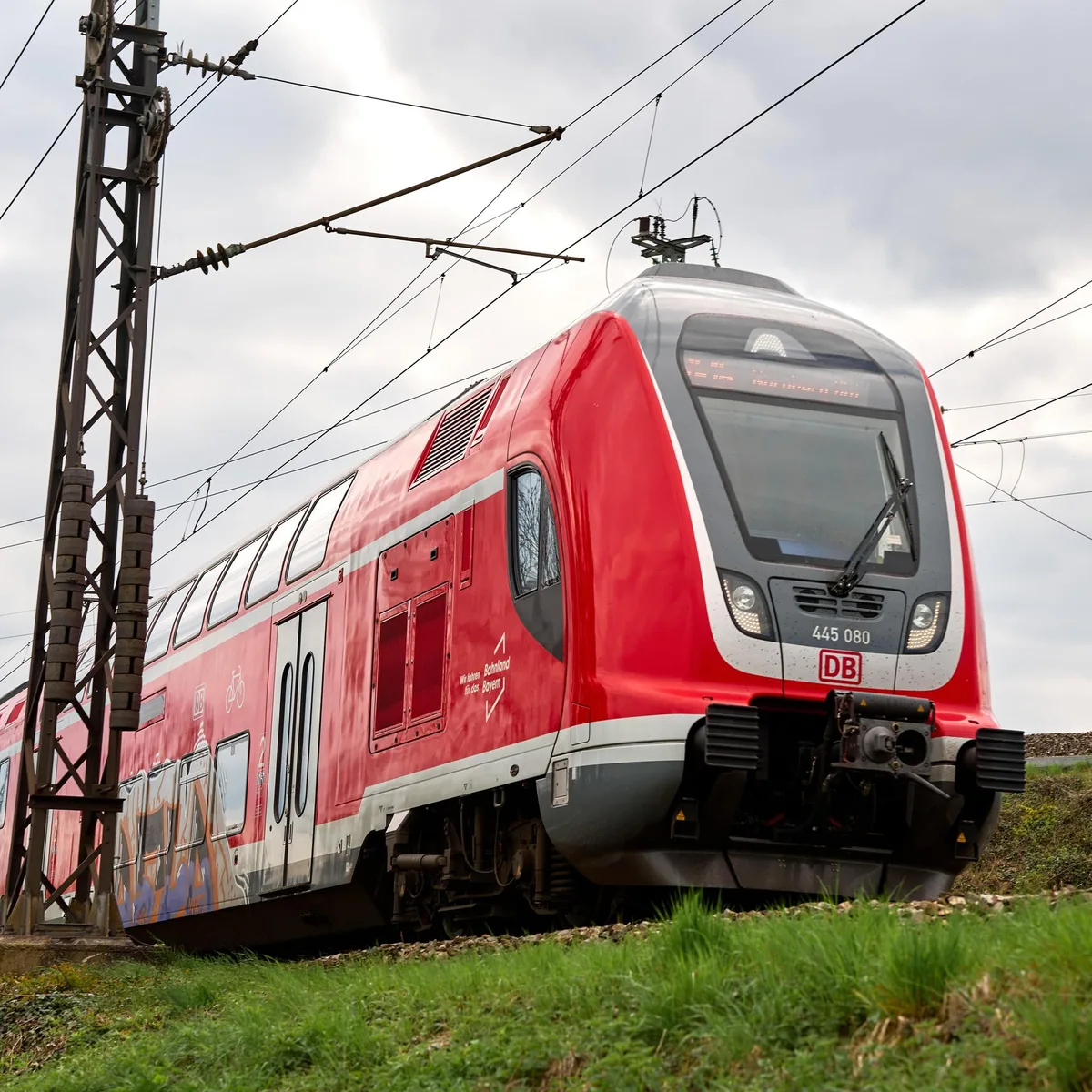 Finanzierung der Schiene - Bundesländer unterstützen Klage wegen gestiegener Trassenpreise im Regionalverkehr