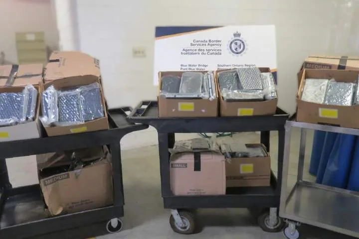 CBSA seize nearly 400 kilograms of cocaine at Ontario-U.S. border