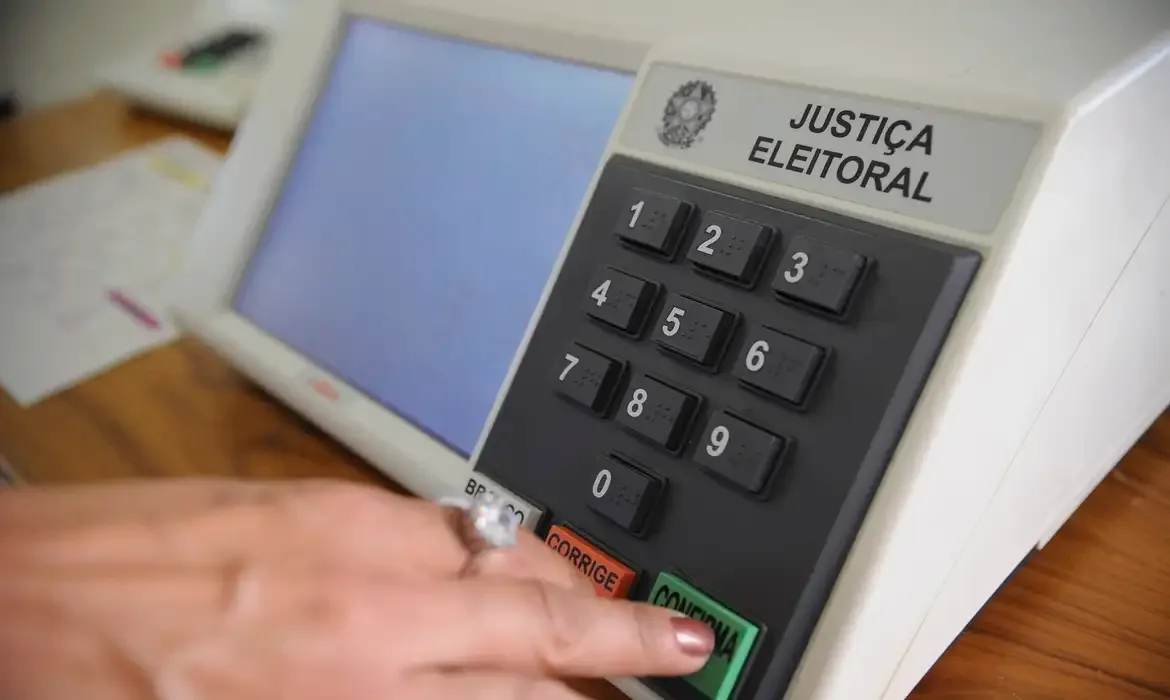 Michelle, Leila, Kokay e Kicis: como está a disputa pelo Senado no DF, segundo o Datafolha