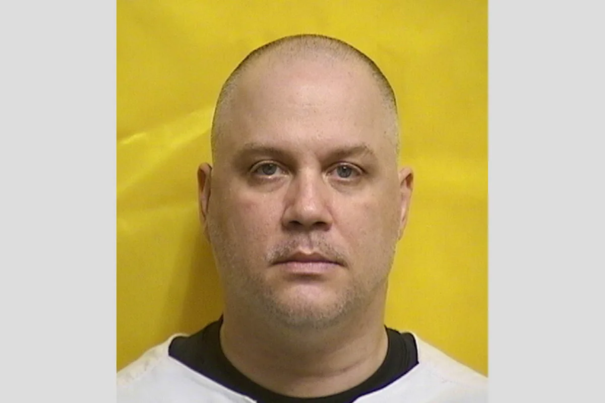 Ohio Parole Board says death row inmate Tyrone Noling should have his sentence commuted to life