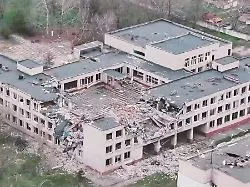 Keine Hilfe, keine Evakuierungen: Kiew: Russland schneidet Ruinen-Stadt mit 2000 Zivilisten von der Außenwelt ab