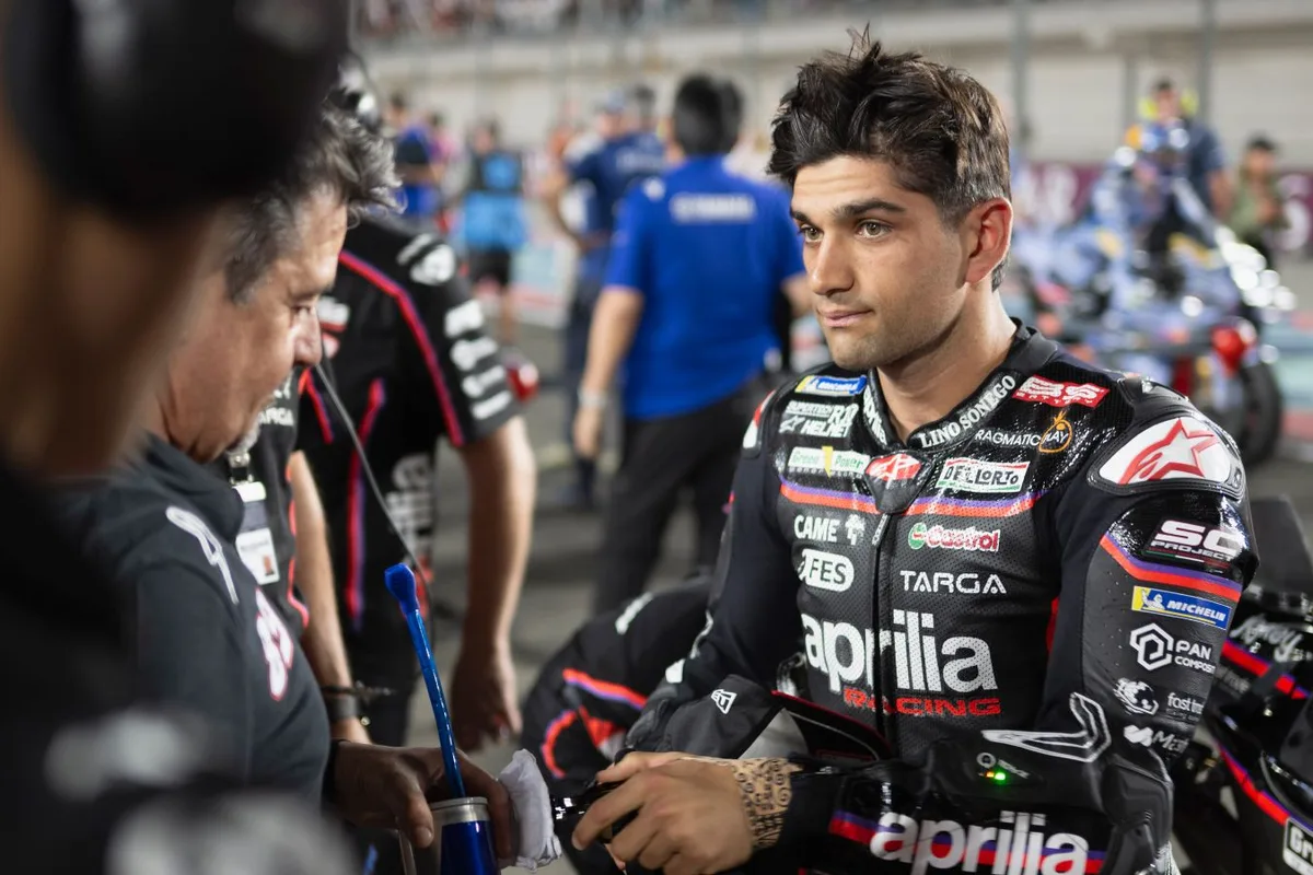 Мартин выиграл спринт ГП Австрии MotoGP, потеряв семь позиций, лидирующий Акоста упал