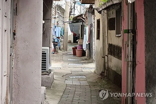"기초생활급여 처리기한 초과, 3년간 10개 지역서 2천500여건"
